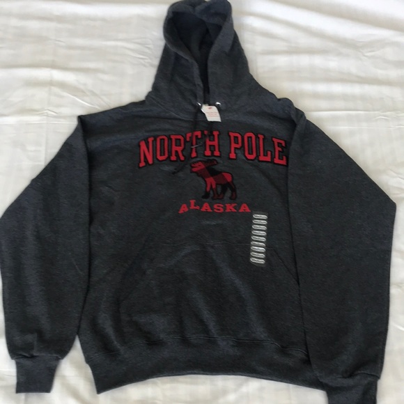 North Pole Alaska Hoodie NWT Size M 
